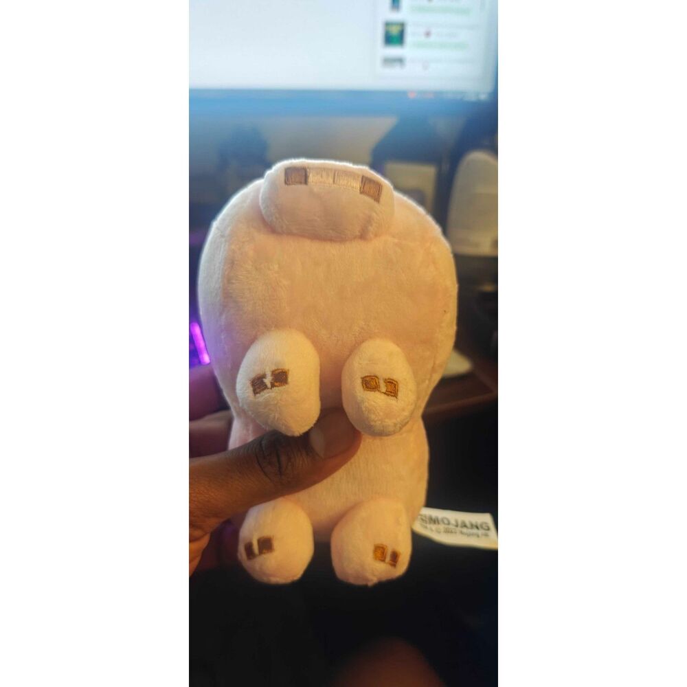 Minecraft Pig Plush - Picture 2 of 2